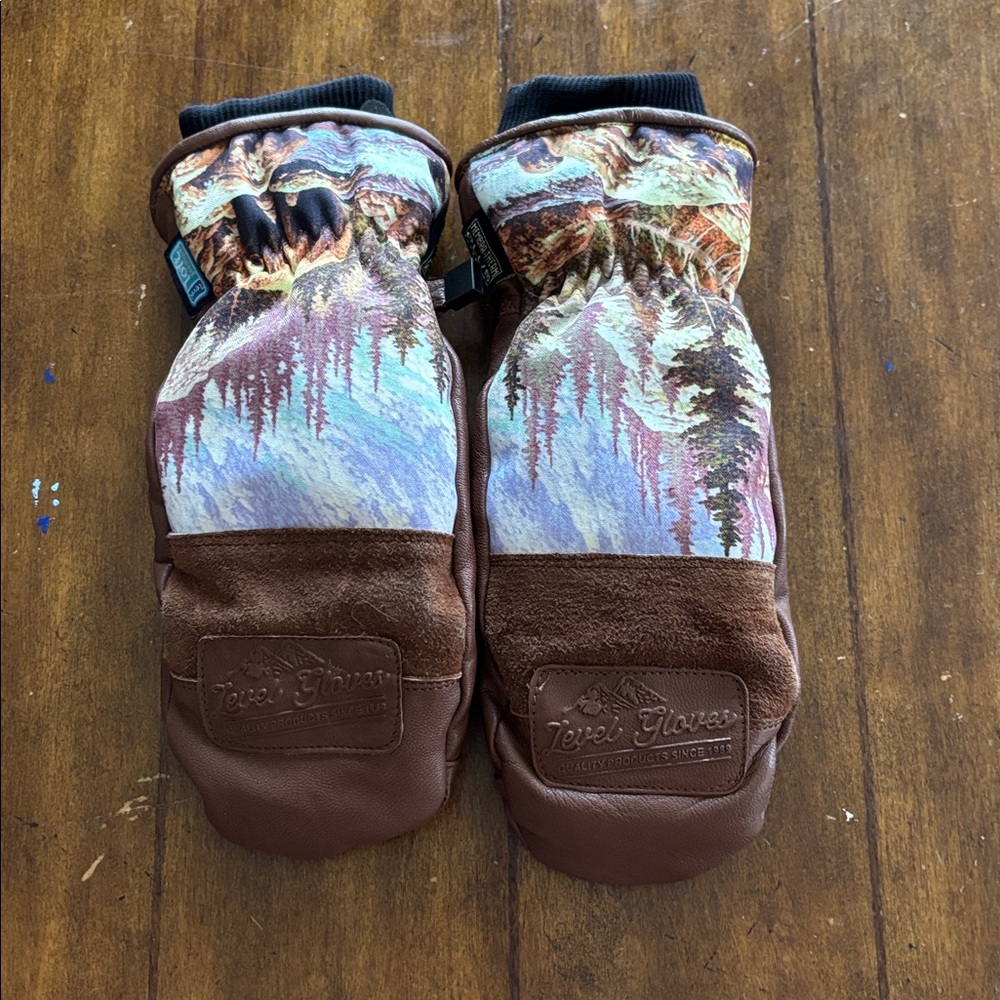 Level Gloves UK Brown Vegan Leather Mittens with Image. Size L. Insulated. New